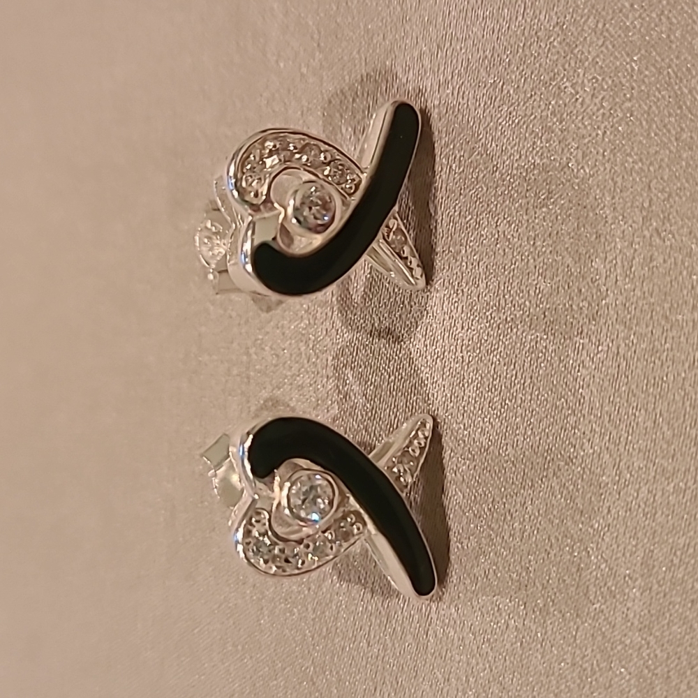 Sterling silver cubic zirconia heart black ribbon design earrings - Picture 7 of 8